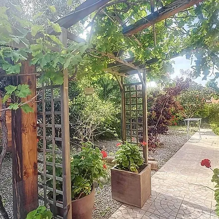 Maison A 2 Km D'ile-rousse, 6 Pers., 3 Ch., Jardin Et Terrasses, Securisee - Fr-1-719-47 Galeria (Corsica)